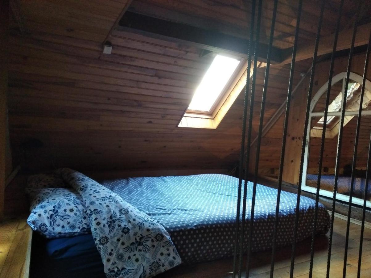 Grange Renovee En Pleine Nature Valady Exterior foto