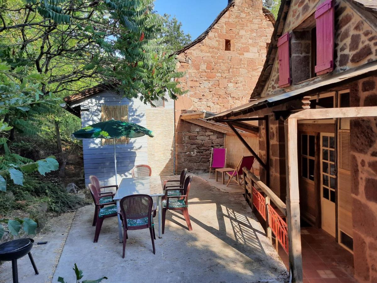 Grange Renovee En Pleine Nature Valady Exterior foto