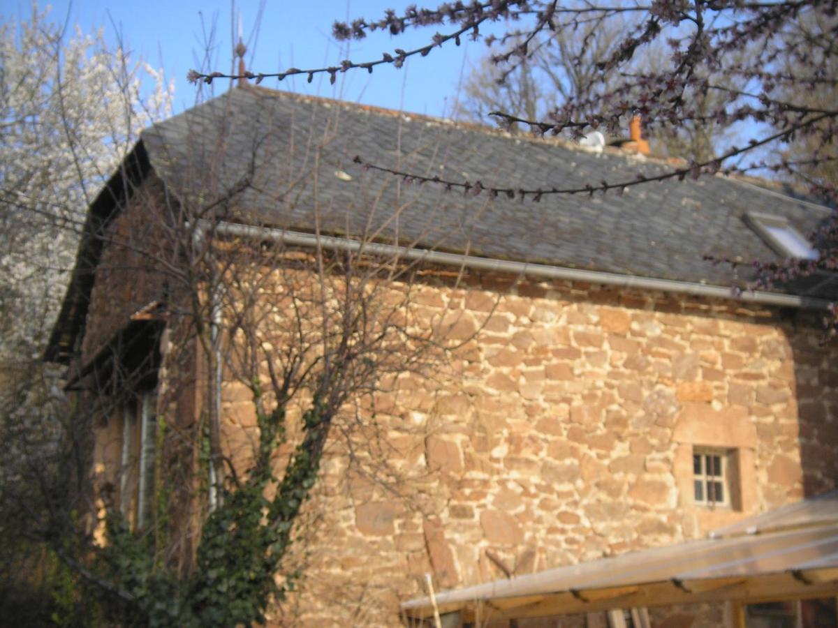 Grange Renovee En Pleine Nature Valady Exterior foto